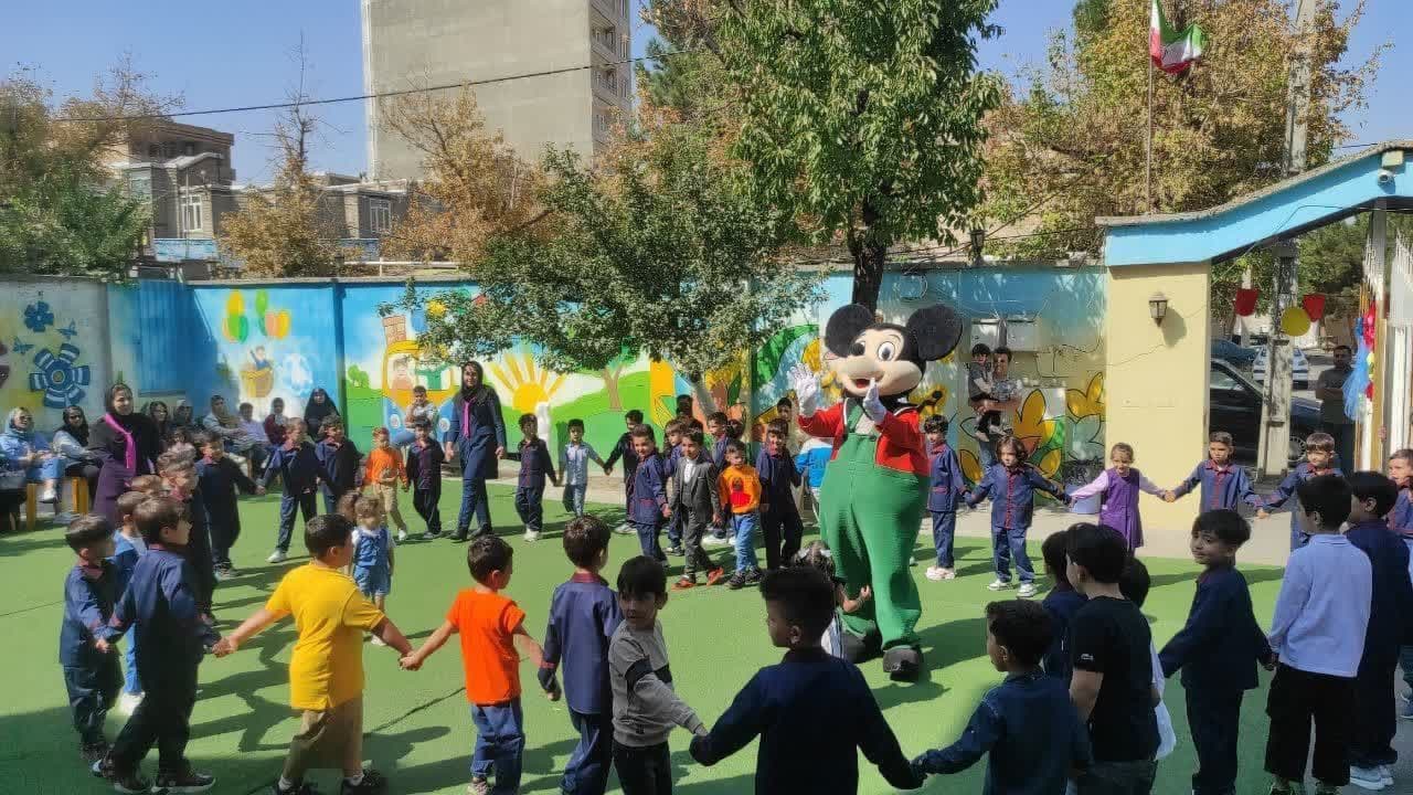 پیش دبستان و دبستان برنا